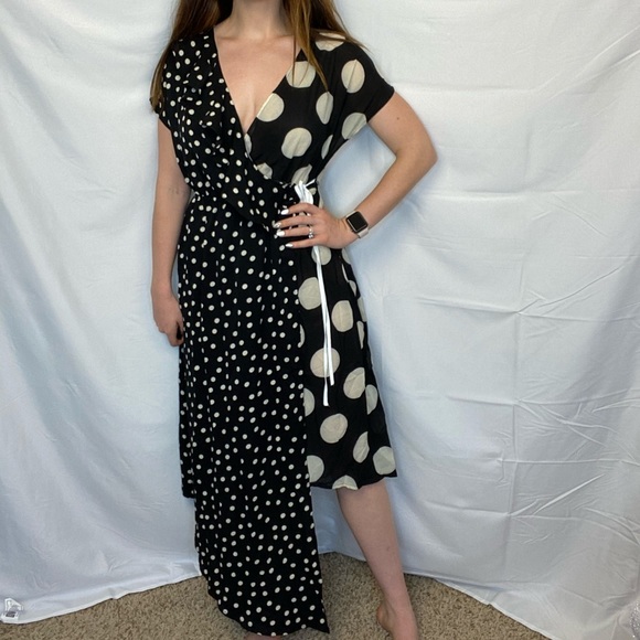 contrast polka dot dress